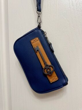 Belyn Key Navy Blue Brown
Keystone Clutch Pouch Wristlet
Wallet Pebbled Leather
